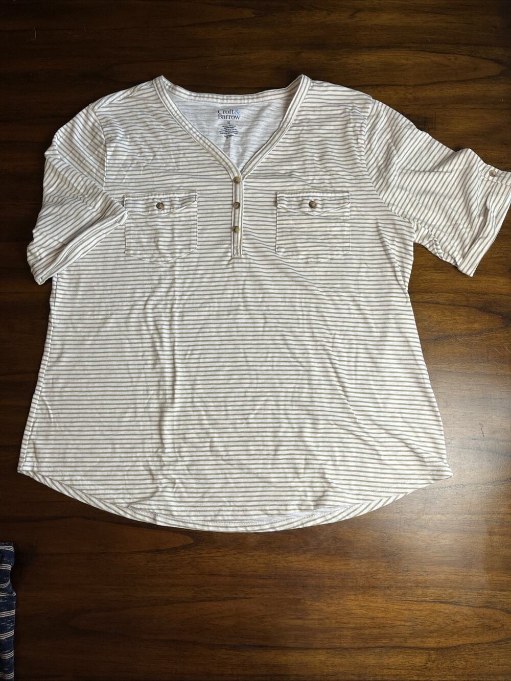 Croft & Barrow Short Sleeve V Neck 3 Faux Button Tan Striped Blouse Top Size XL